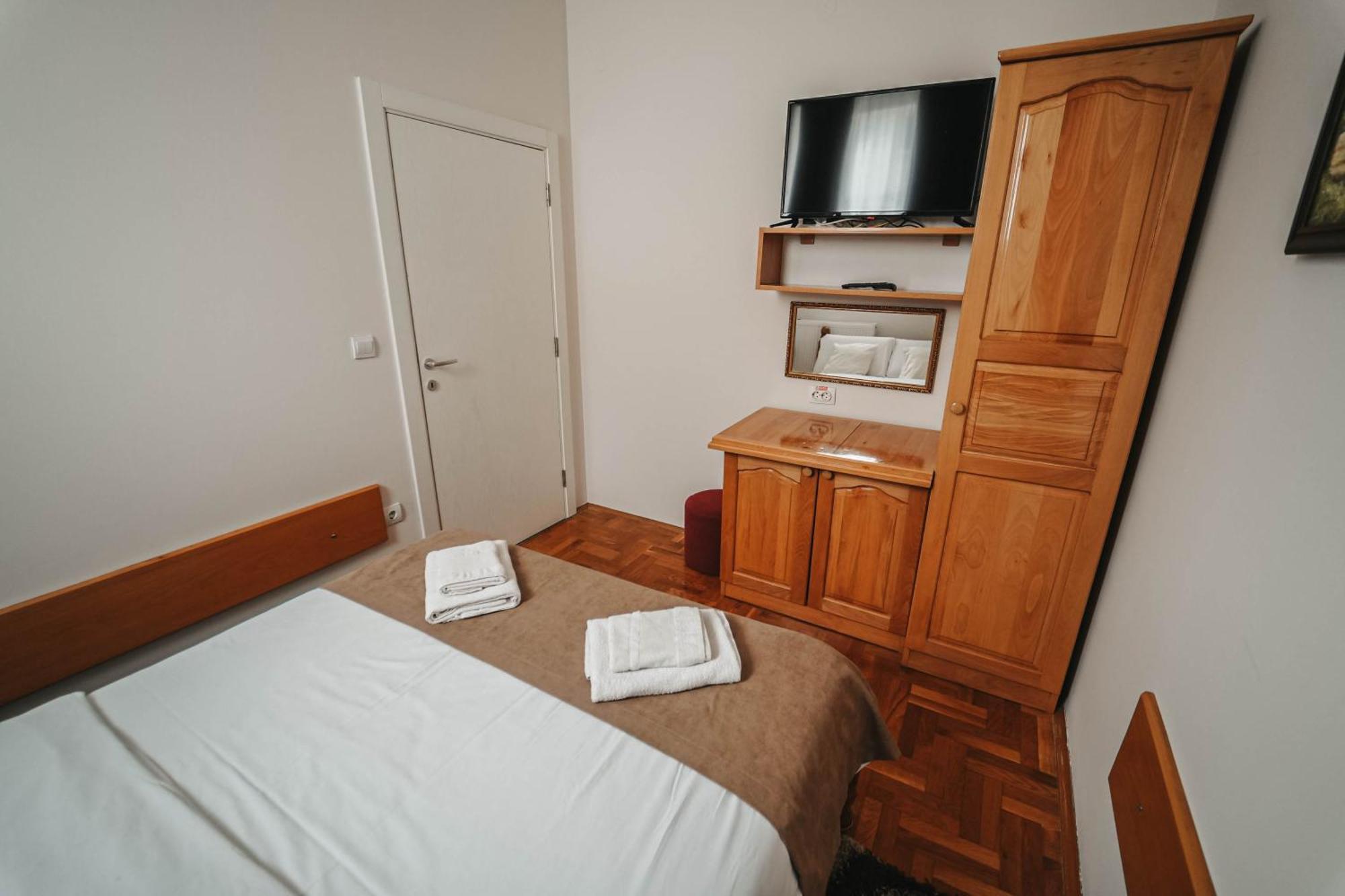 B&B Passage Sremska Mitrovica Dış mekan fotoğraf