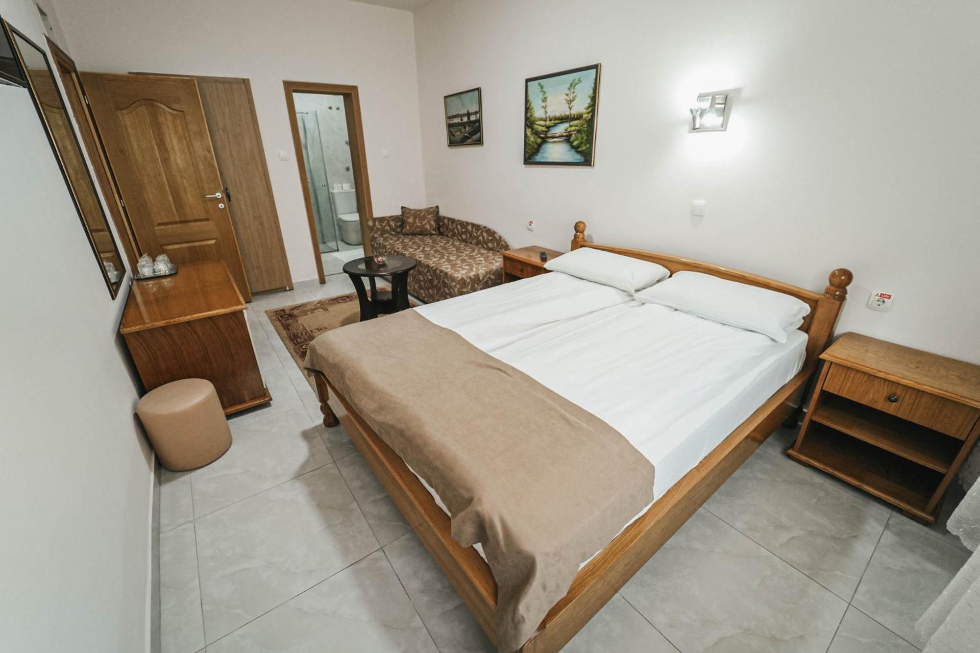 B&B Passage Sremska Mitrovica Dış mekan fotoğraf