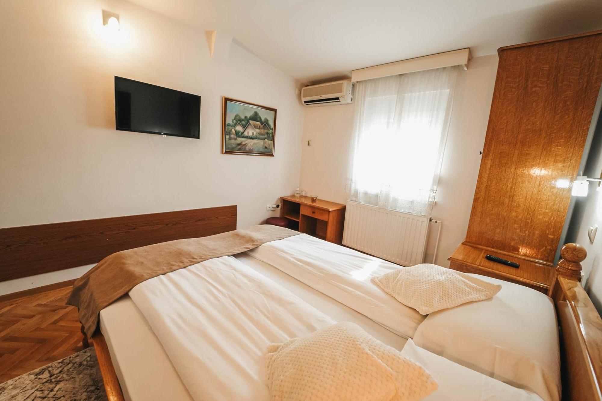 B&B Passage Sremska Mitrovica Dış mekan fotoğraf
