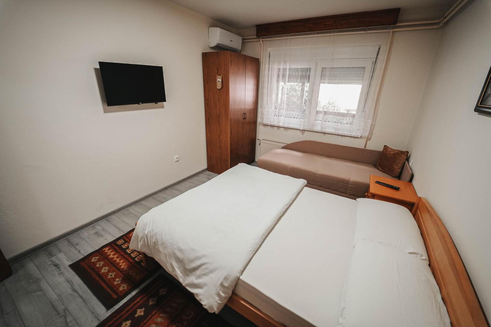 B&B Passage Sremska Mitrovica Dış mekan fotoğraf